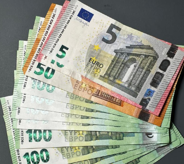 欧元区政府债券收益率小幅走高 投资者聚焦预算